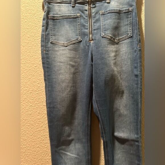 Express Women’s Skyscraper Stretchy Highrise Vintage Jeans Size 2L - Picture 3 of 14